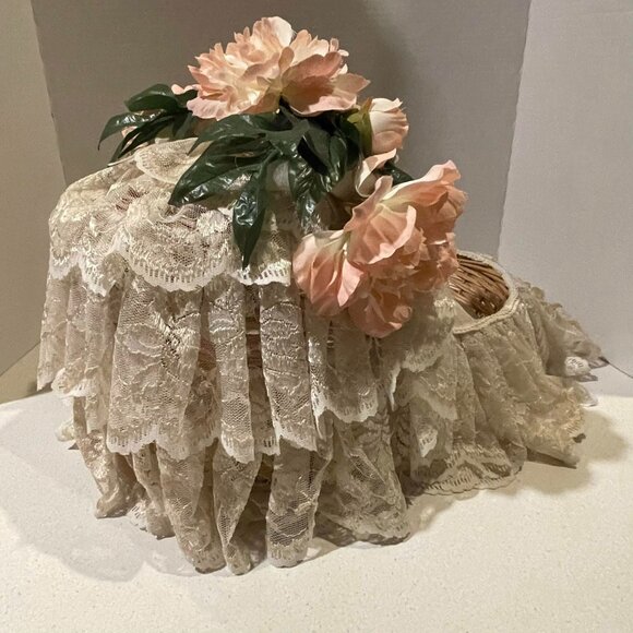 VTG 90s Handmade OAK Shabby Chic Cottagecore Wicker & White Lace Doll Bassinet - Picture 12 of 16